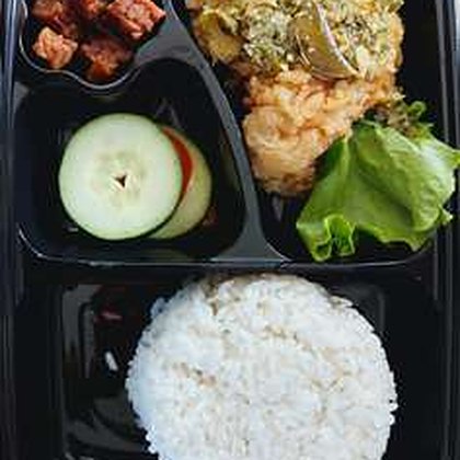Nasi box Omah Abah Bento Ayam Sambal Ijo